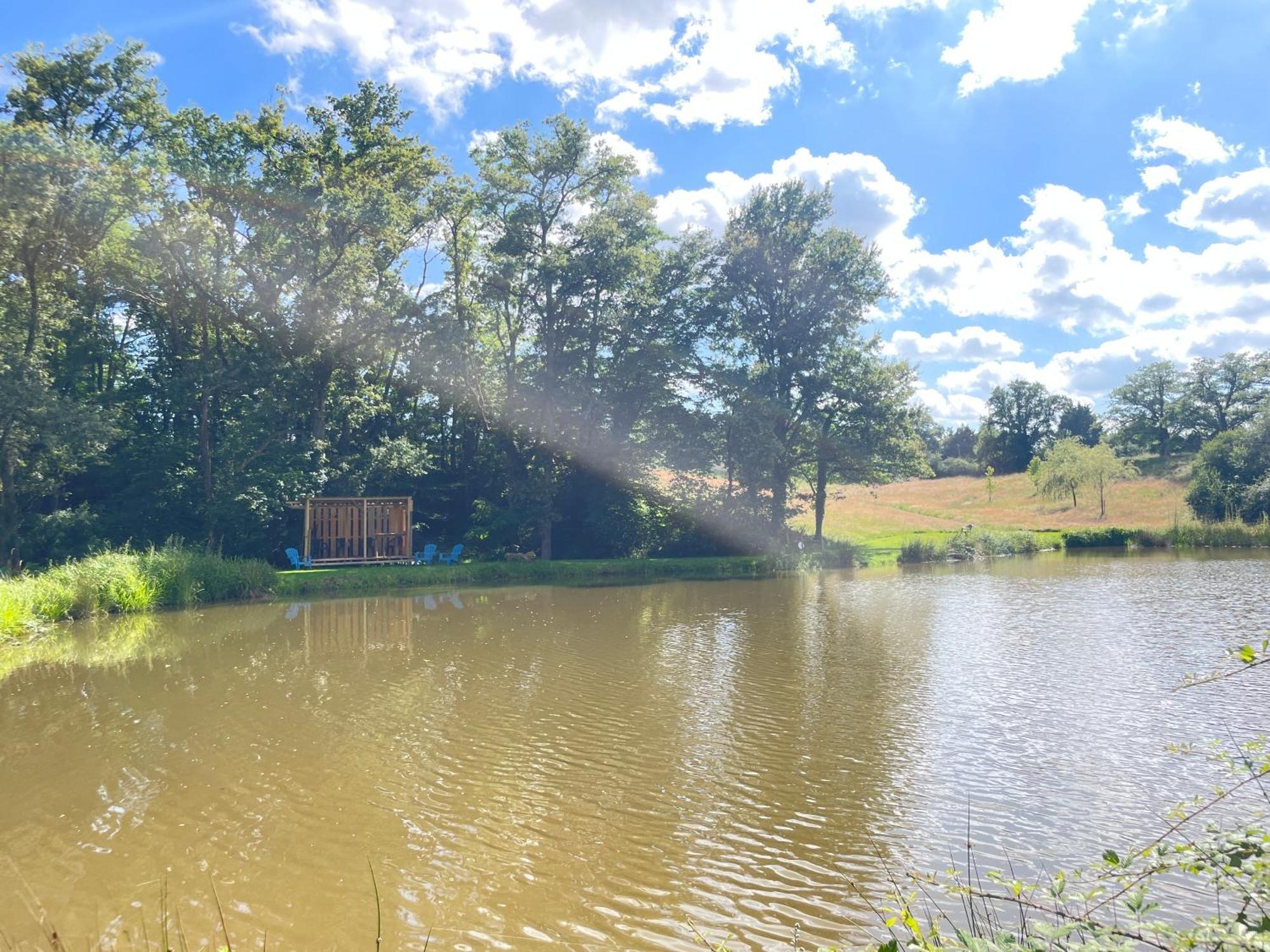 Gite Neuf Avec Jardin, Foret Et Etang Argenton Sur Creuse Exterior photo